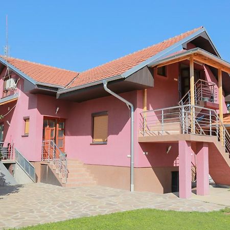 Vila Viktori Пирот Экстерьер фото