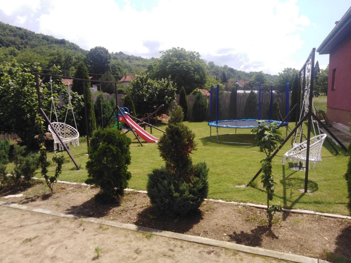 Vila Viktori Пирот Экстерьер фото