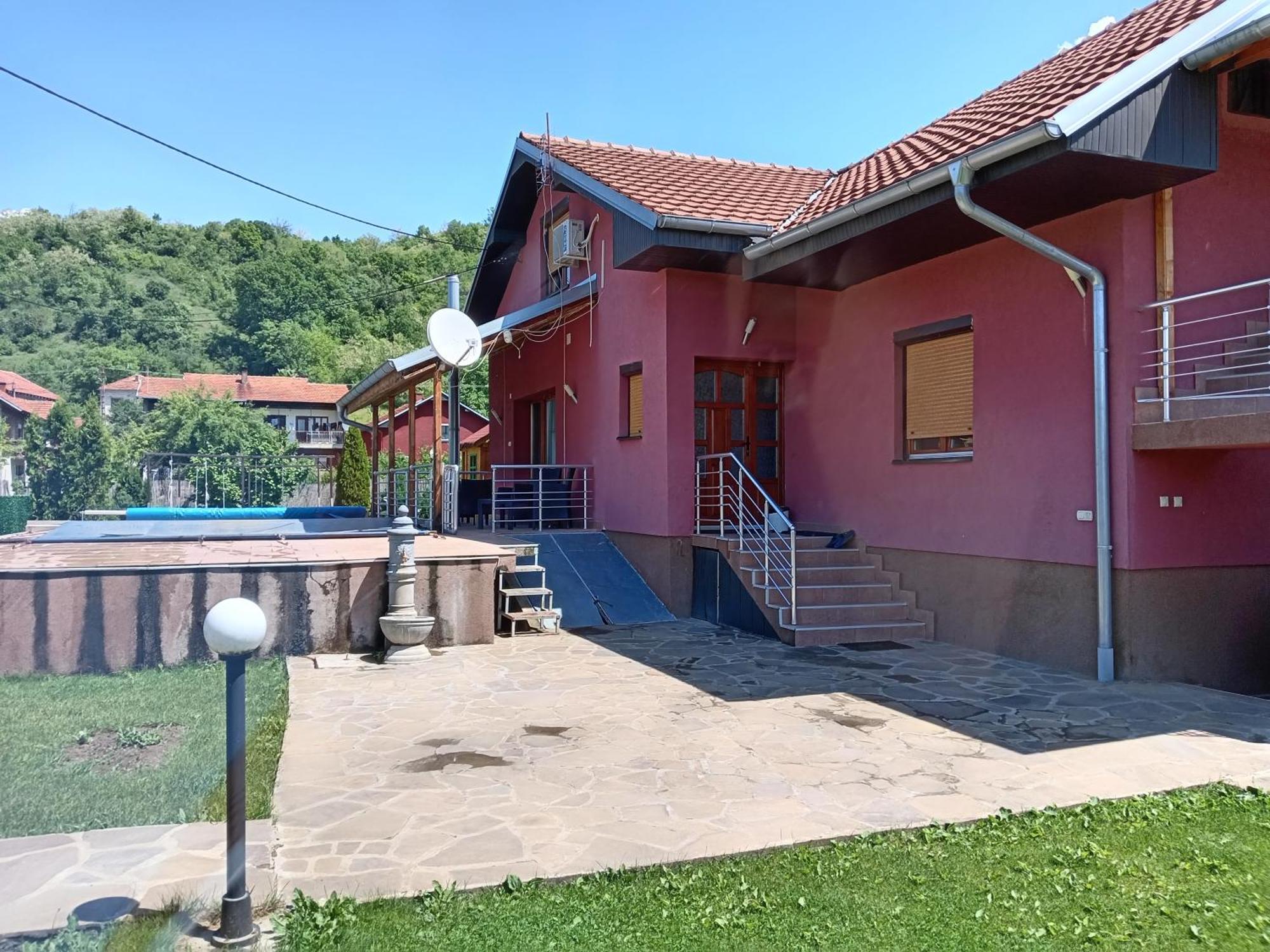 Vila Viktori Пирот Экстерьер фото